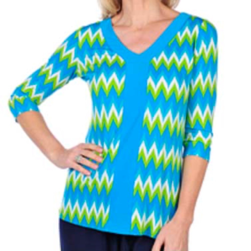 TOP, NINA LEONARD, OCEAN MULTI SIZE 3X, SILKY FABRIC, V NECK, ¾ SLEEVES, TAGS